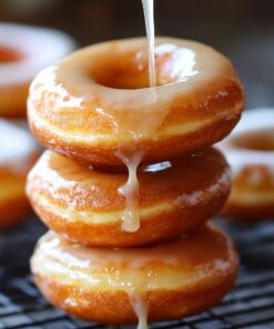 Bánh Donut ngon, bánh ngọt trendy, caramel mặn, ăn vặt giới trẻ.